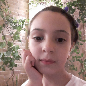 آترینا صالحی